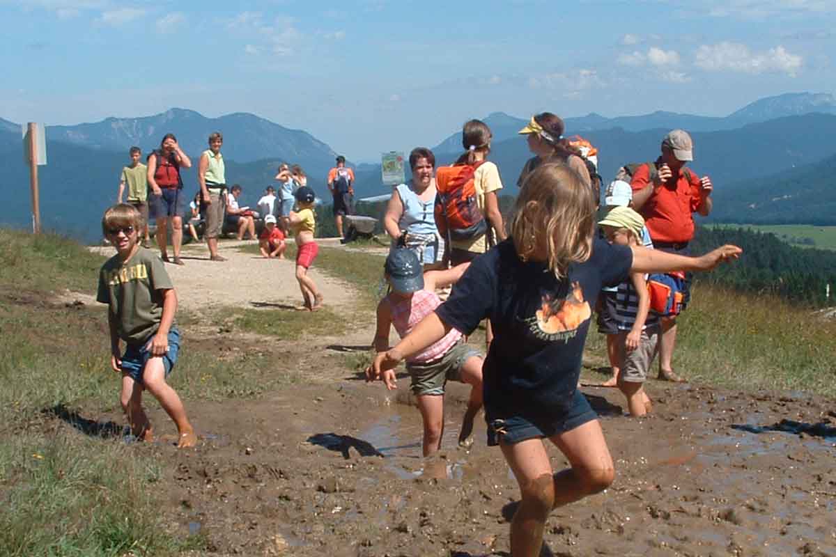 Kinder-Spielen-schlam