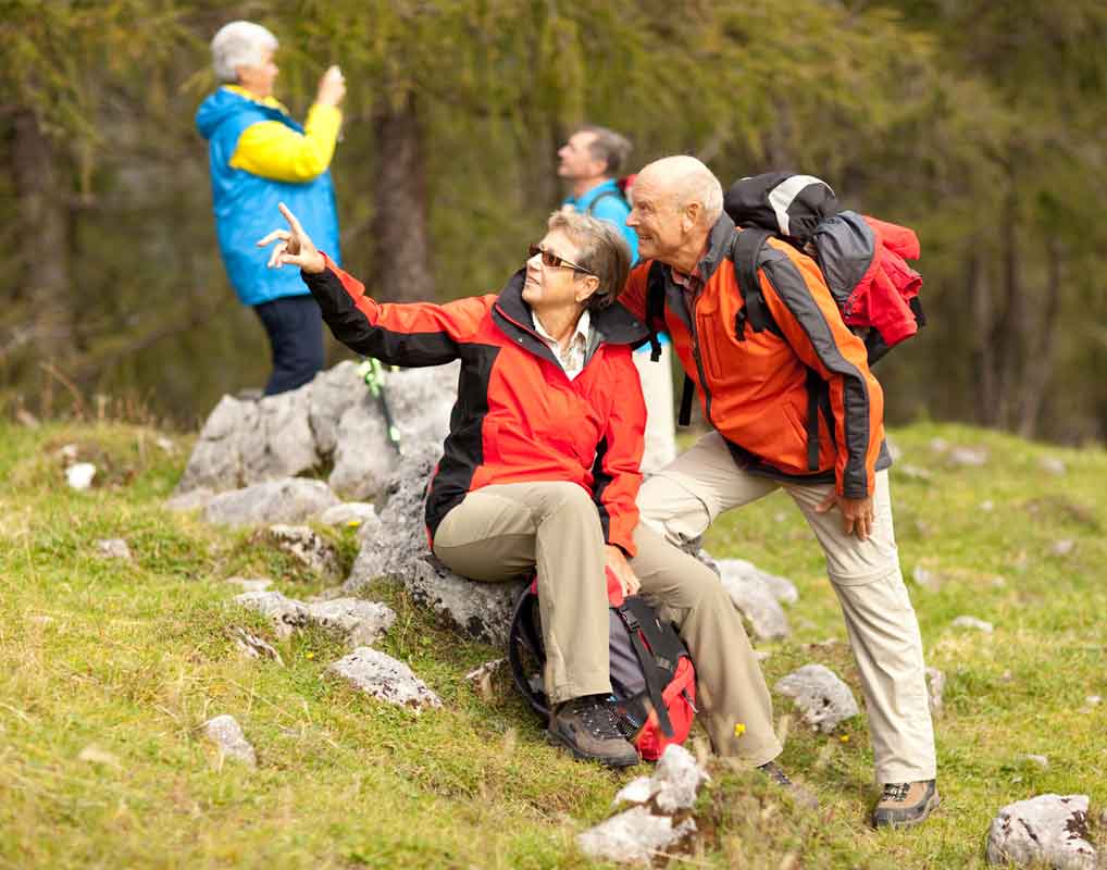 Alpen-Caravanpark-Tennsee-senioren-wandern